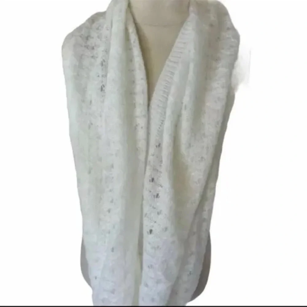 H&M Divided Soft Pointelle Knit White Cream Buttery Soft Infinity Scarf